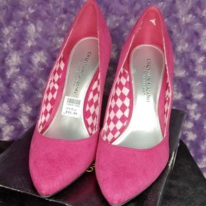 Pink pumps